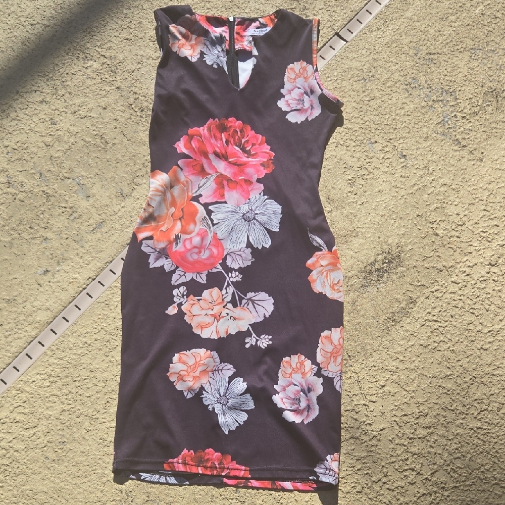 Floral Print Midi Dress - Black and Pink